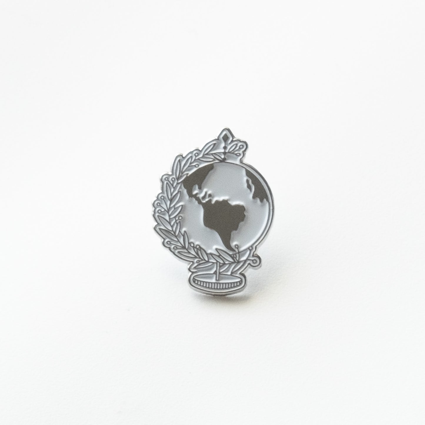 Globe - Enamel Pin